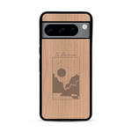 Coque de protection en bois véritable fabriquée en France pour  sur le thème du camping en pleine nature et du bivouac avec la phrase "Aventure is out there"