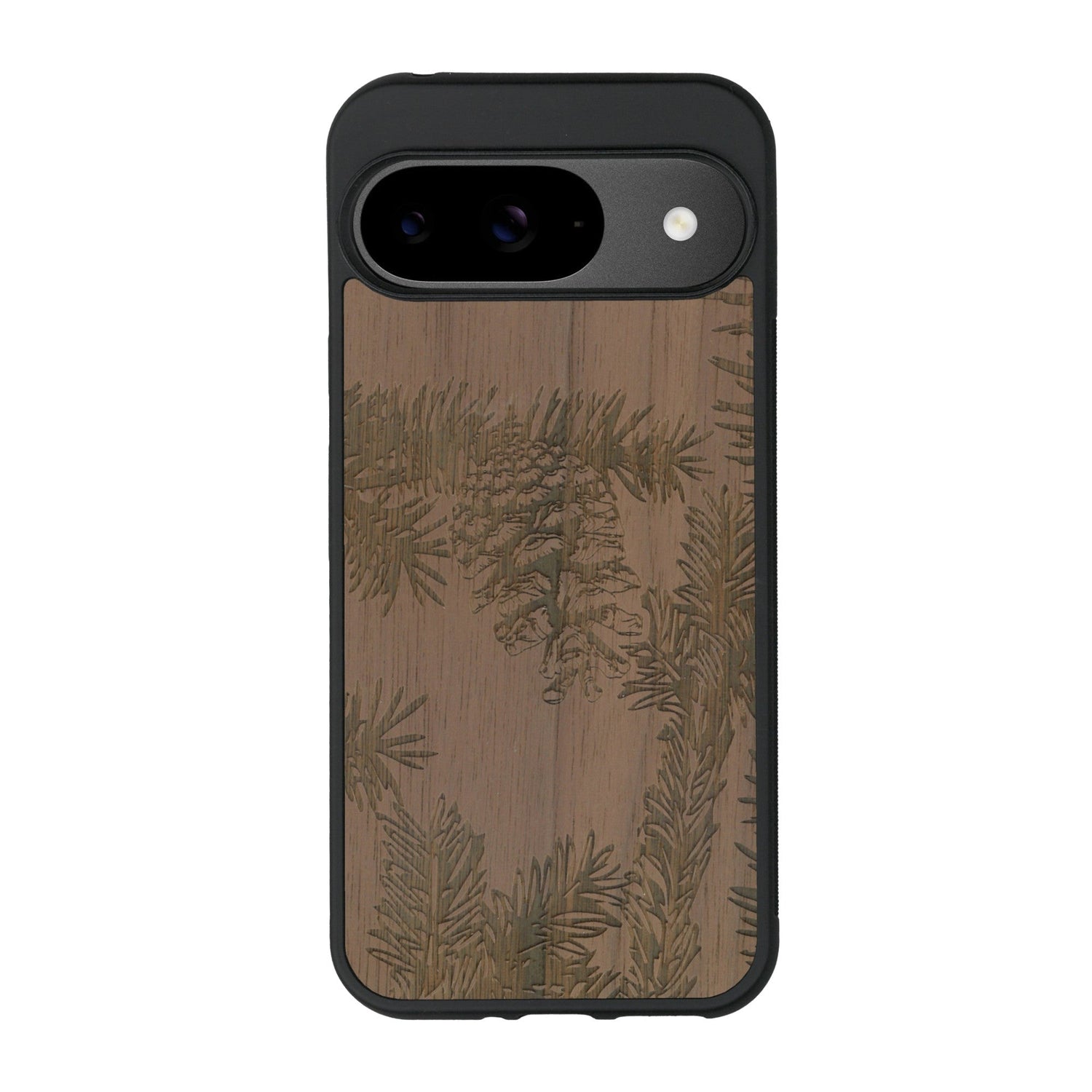 Coque de protection en bois véritable fabriquée en France pour Google Pixel 8A sur le thème de la nature des arbres avec un motif de gravure représentant des épines de sapin et des pommes de pin