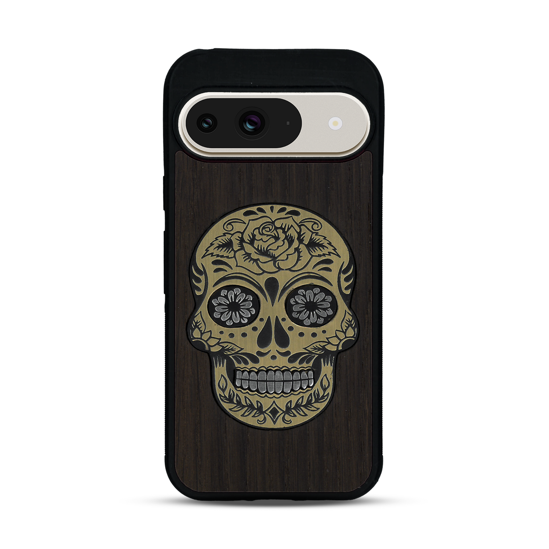Coque de protection en bois véritable fabriquée en France pour  alliant du chêne fumé avec du métal argenté et doré représentant une tête de mort mexicaine sur le thème Dia de los Muertos