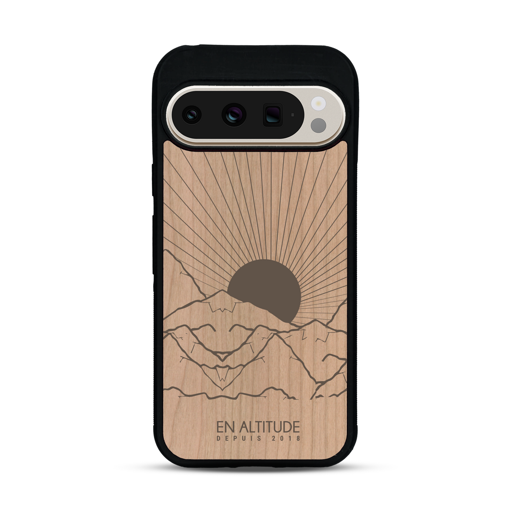 Coque de protection en bois véritable fabriquée en France pour  représentant des montagnes, sur le thème de la randonnée en pleine nature et du trail