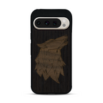 Coque de protection en bois véritable fabriquée en France pour  alliant du chêne fumé et du noyer représentant une tête de loup géométrique de profil sur le thème des animaux et de la nature