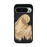 Coque de protection en bois véritable fabriquée en France pour  alliant plusieurs essences de bois pour représenter le mont Everest