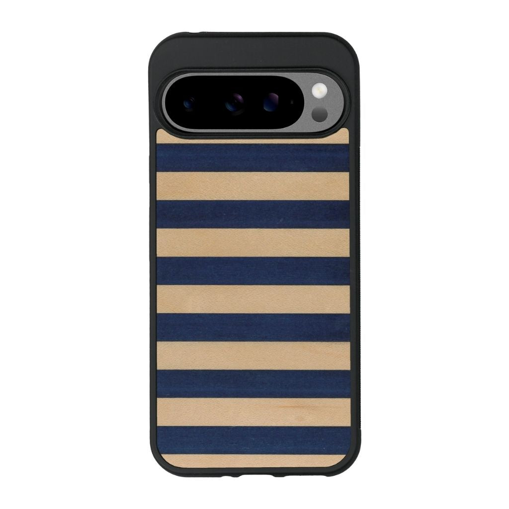 Coque de protection en bois véritable fabriquée en France pour Google Pixel 9 Pro XL alliant plusieurs essences de bois pour représenter une marinière