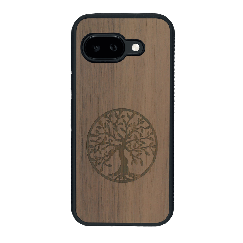Coque de protection en bois véritable fabriquée en France pour Google Pixel 9A sur le thème de la spiritualité et du yoga avec une gravure zen représentant un arbre de vie