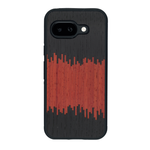 Coque de protection en bois véritable fabriquée en France pour Google Pixel 9A alliant plusieurs essences de bois pour représenter du magma en fusion