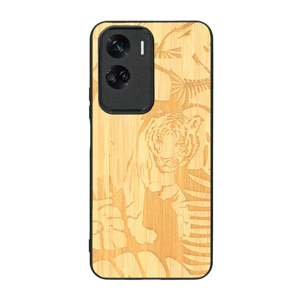 Coque de protection en bois véritable fabriquée en France pour Honor 90 Lite sur le thème de la nature et des animaux représentant un tigre dans la jungle entre des fougères