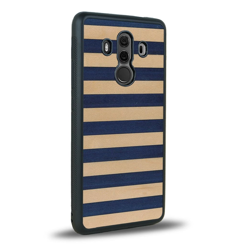 Coque de protection en bois véritable fabriquée en France pour Huawei Mate 10 Pro alliant plusieurs essences de bois pour représenter une marinière