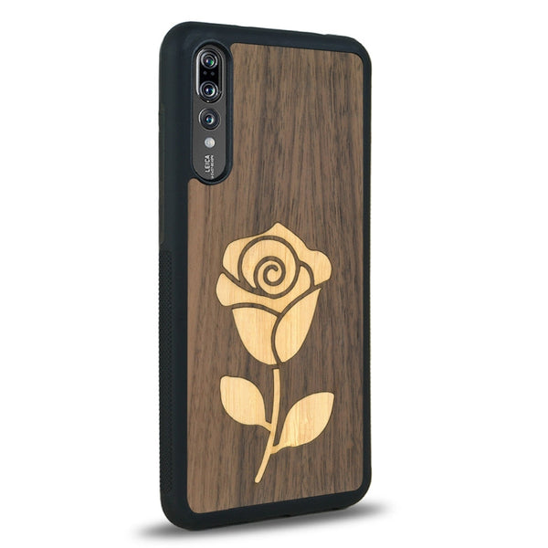 Coque de protection en bois véritable fabriquée en France pour Huawei P20 alliant plusieurs essences de bois pour représenter une rose