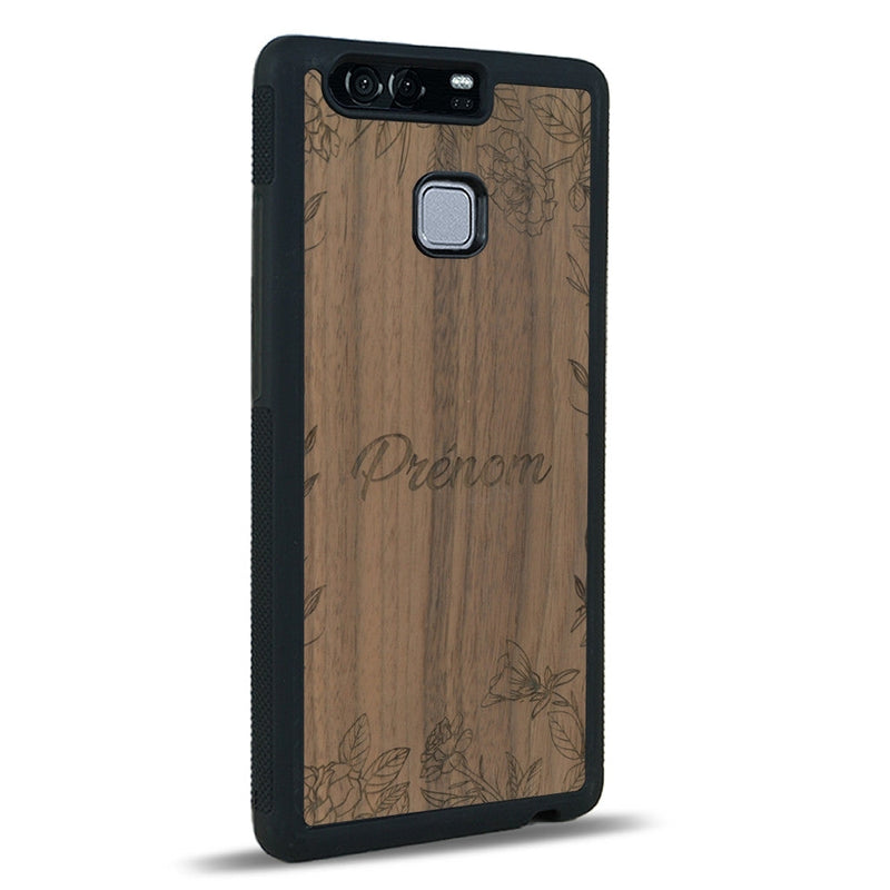 Coque de protection en bois véritable fabriquée en France pour Huawei P9 sur le thème de la fête des mères avec un motif représentant des fleurs et des feuilles