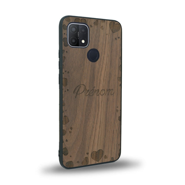 Coque de protection en bois véritable fabriquée en France pour Oppo A15 sur le thème de la fête des mères avec un motif représentant des coeurs et des feuilles