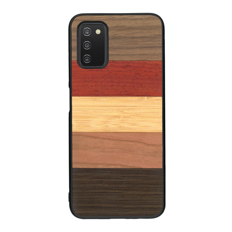 Coque de protection en bois véritable fabriquée en France pour Samsung A03S alliant des bandes horizontales de bambou, merisier, padouk, noyer et chêne fumé