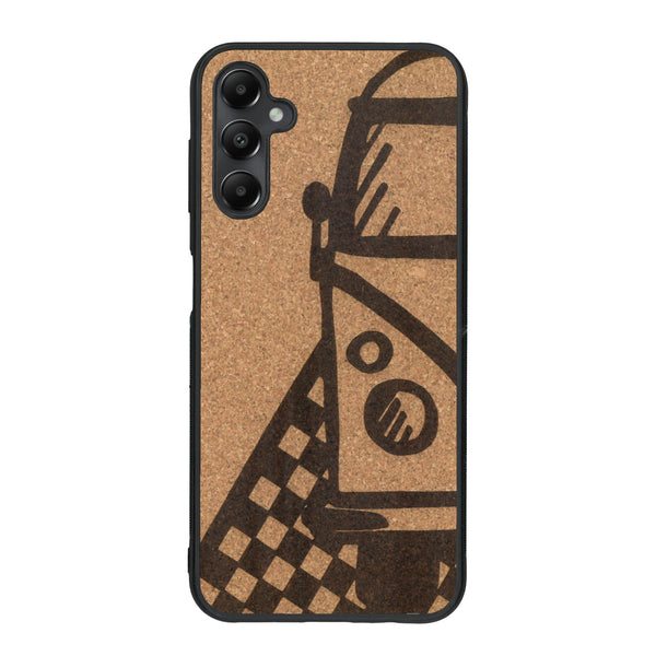 Coque de protection en bois véritable fabriquée en France pour Samsung A05S sur le thème du voyage avec un van combi