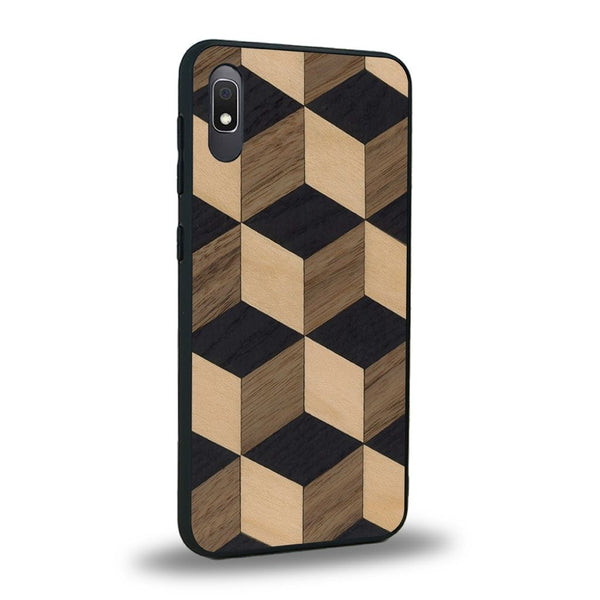 Coque de protection en bois véritable fabriquée en France pour Samsung A10E alliant plusieurs essences de bois pour représenter un classique intemporel de la marqueterie