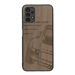 Coque de protection en bois véritable fabriquée en France pour Samsung A13 sur le thème de l'automobile avec une authentique Porsche