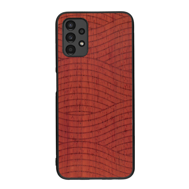 Coque de protection en bois véritable fabriquée en France pour Samsung A13 avec un motif moderne et minimaliste sur le thème waves et wavy représentant les vagues de l'océan