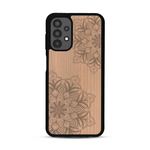 Coque de protection en bois véritable fabriquée en France pour  sur le thème de la bohème et du tatouage au henné avec une gravure représentant un mandala