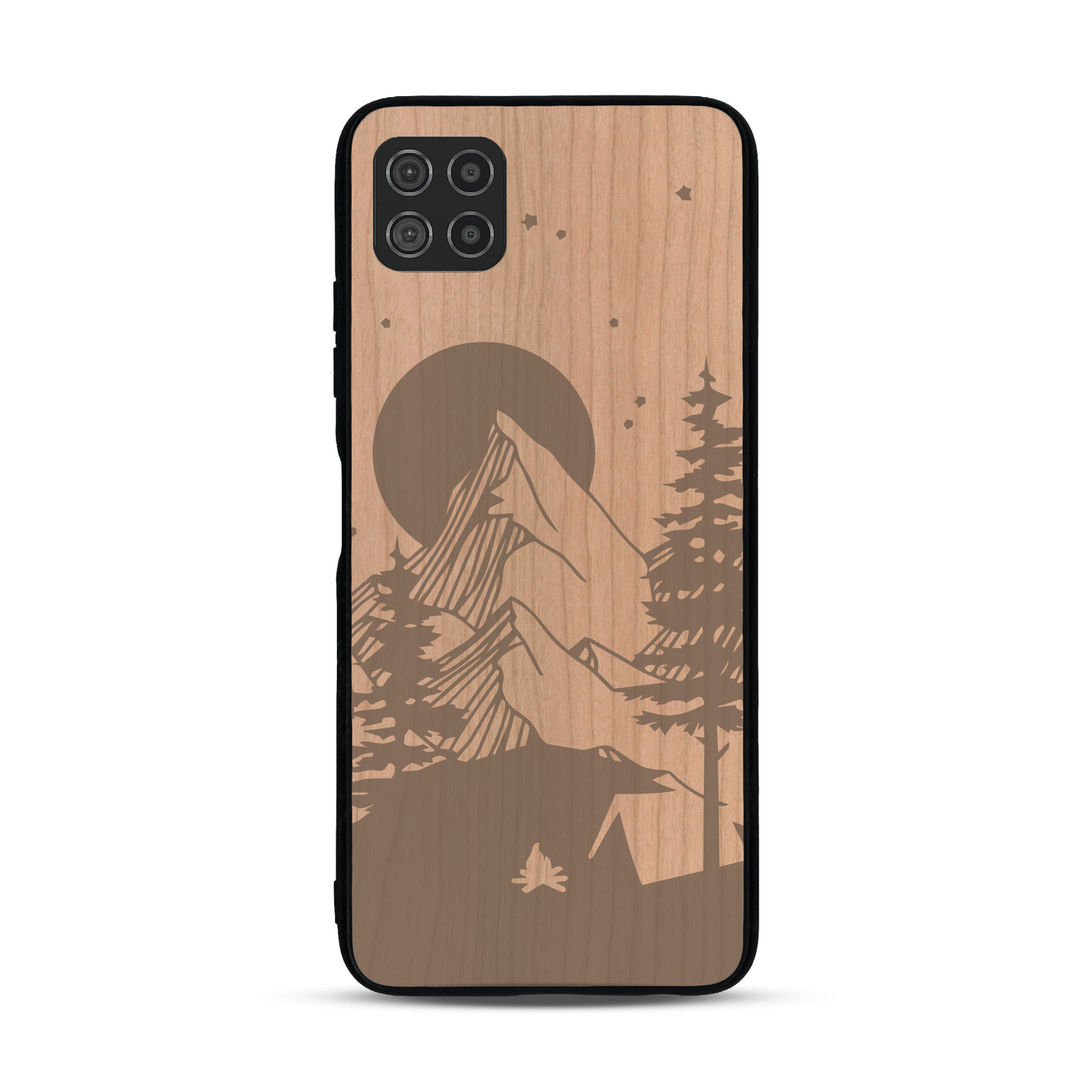 Coque de protection en bois véritable fabriquée en France pour  sur le thème du camping en pleine nature représentant une tente avec un feu de camp entouré de montagnes