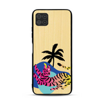 Coque de protection en bois véritable fabriquée en France pour Samsung A22 5G représentant un tigre coloré avec un design moderne et minimaliste sur le thème de la jungle et de la nature