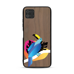 Coque de protection en bois véritable fabriquée en France pour Samsung A22 5G représentant un toucan coloré avec un design moderne et minimaliste sur le thème de la jungle et de la nature