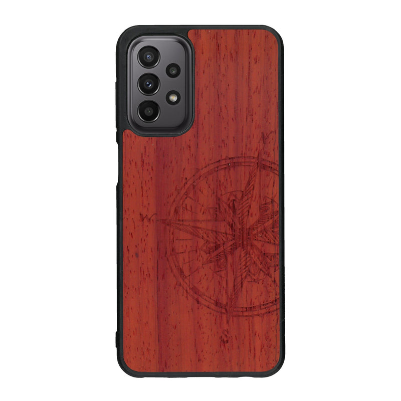 Coque de protection en bois véritable fabriquée en France pour Samsung A23 avec une gravure "rose des vents" sur le thème nautique et de l'océan qui s'inspire des boussoles de pirate