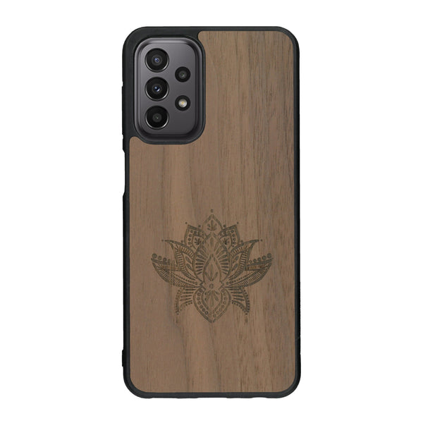Coque de protection en bois véritable fabriquée en France pour Samsung A23 sur le thème de la nature et du yoga avec une gravure zen représentant une fleur de lotus