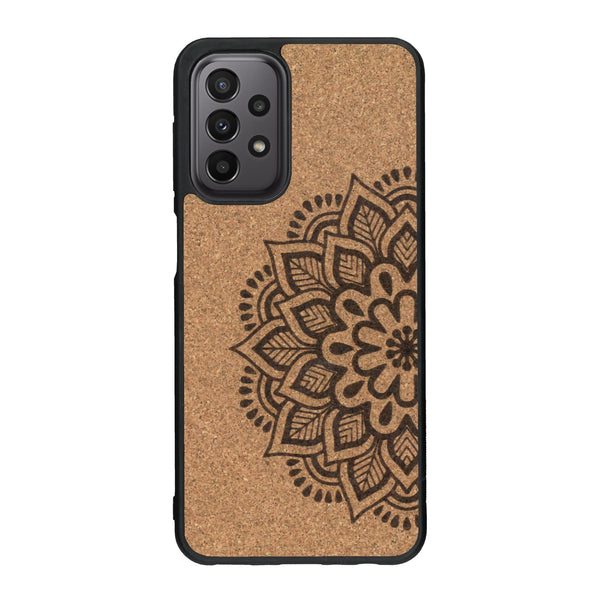 Coque de protection en bois véritable fabriquée en France pour Samsung A23 sur le thème de la bohème et du tatouage au henné avec une gravure représentant un mandala