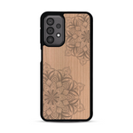 Coque de protection en bois véritable fabriquée en France pour  sur le thème de la bohème et du tatouage au henné avec une gravure représentant un mandala