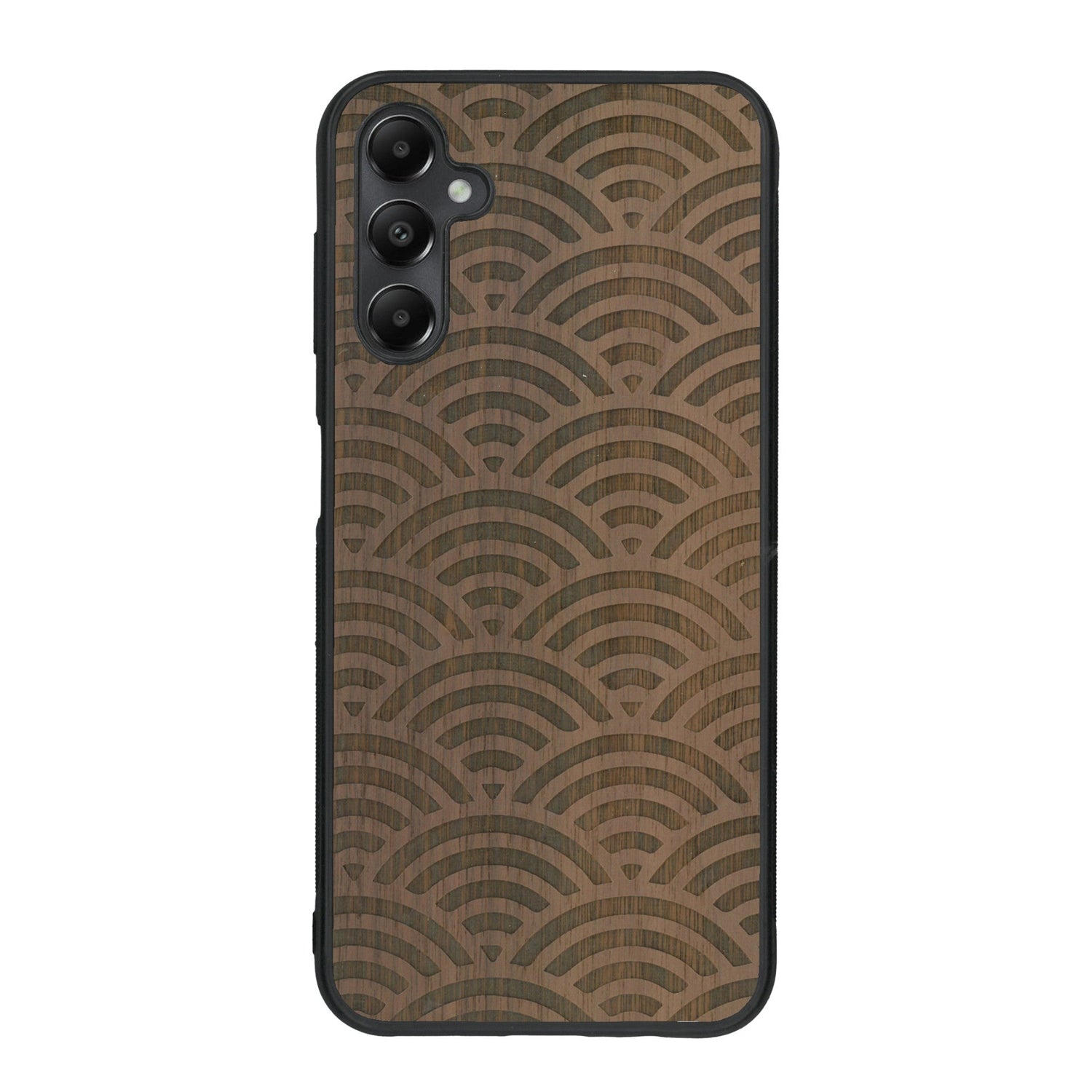 Coque de protection en bois véritable fabriquée en France pour Samsung A25 baptisée "La Sinjak" avec un motif de gravure abstrait représentant la répétition d'un symbole wifi