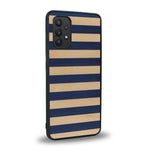 Coque de protection en bois véritable fabriquée en France pour Samsung A32 4G alliant plusieurs essences de bois pour représenter une marinière