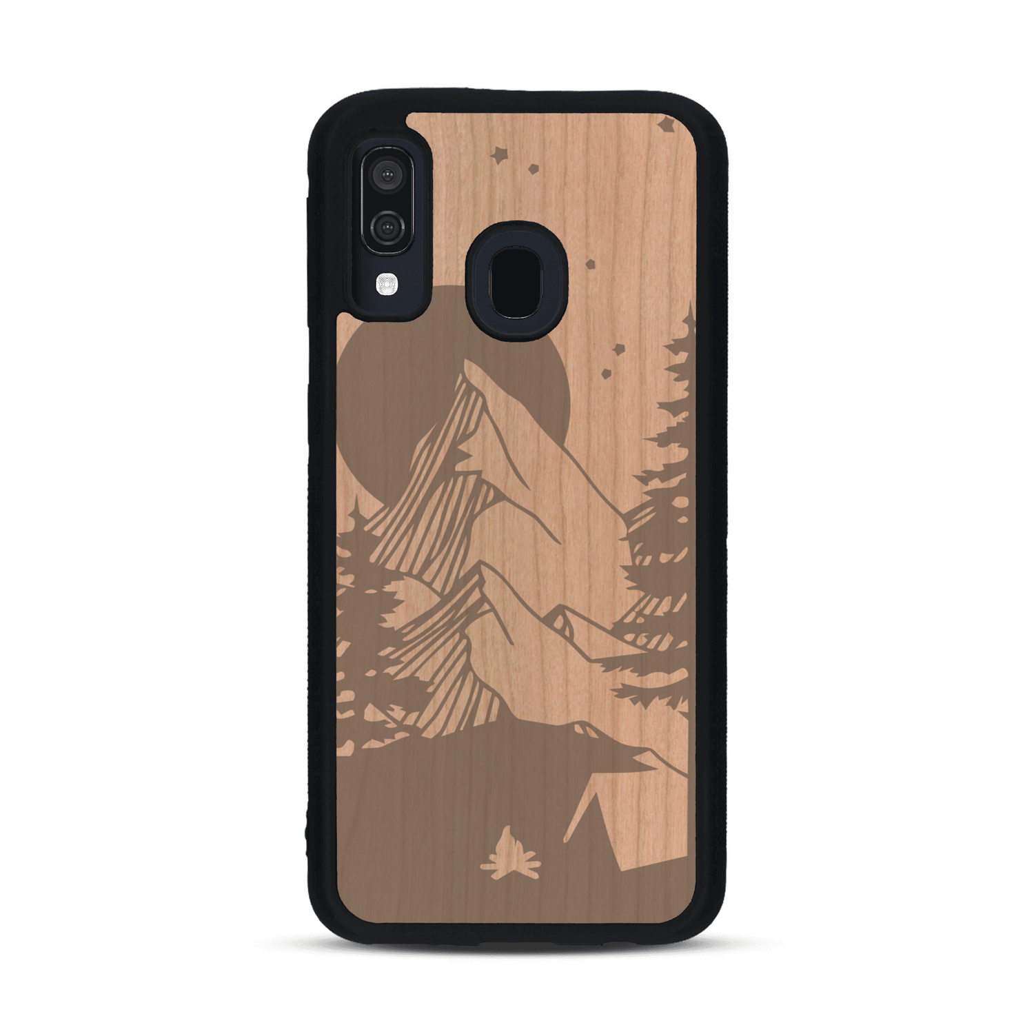 Coque de protection en bois véritable fabriquée en France pour  sur le thème du camping en pleine nature représentant une tente avec un feu de camp entouré de montagnes