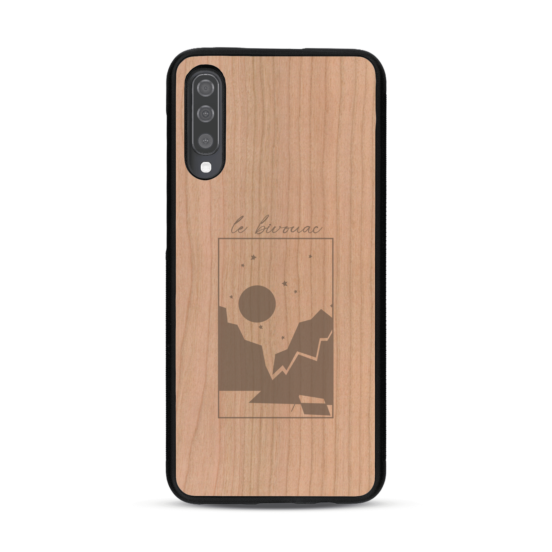 Coque de protection en bois véritable fabriquée en France pour  sur le thème du camping en pleine nature et du bivouac avec la phrase "Aventure is out there"