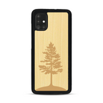Coque de protection en bois véritable fabriquée en France pour  sur le thème de la nature, de la fôret et de l'écoresponsabilité avec une gravure représentant un arbre 