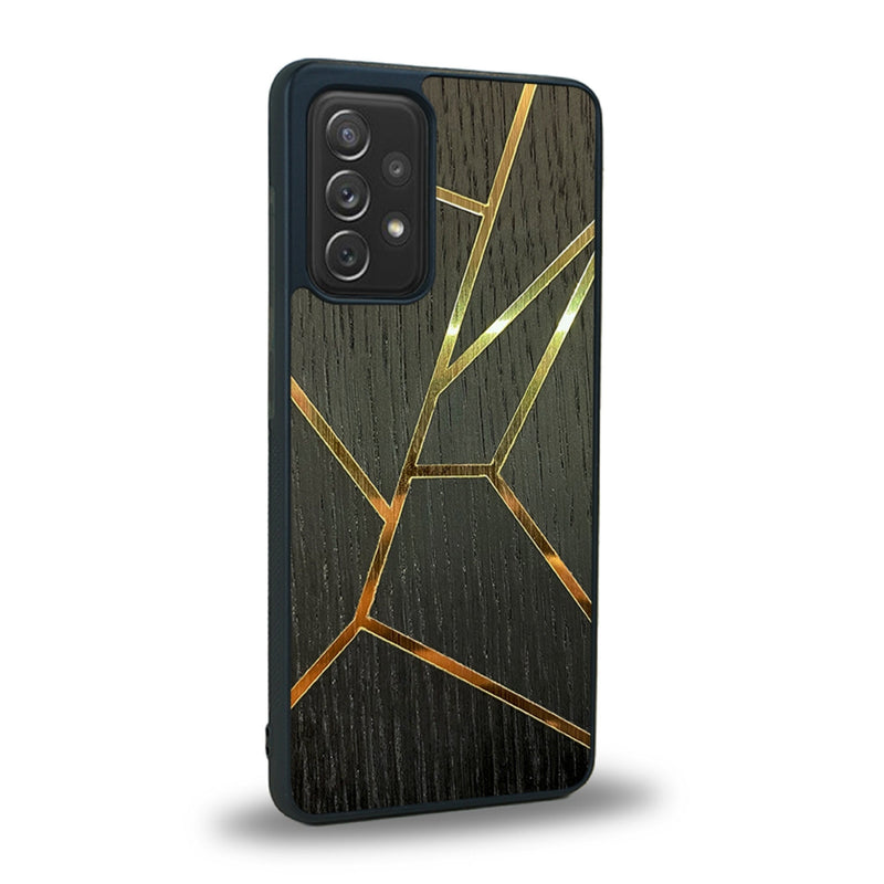 Coque de protection en bois véritable fabriquée en France pour Samsung A53 5G alliant plusieurs essences de bois pour représenter des fragments design