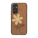 Coque de protection en bois véritable fabriquée en France pour  alliant plusieurs essences de bois pour représenter une marguerite