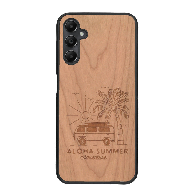 Coque de protection en bois véritable fabriquée en France pour Samsung A55 5G sur le thème de la plage, de l'été et vanlife.