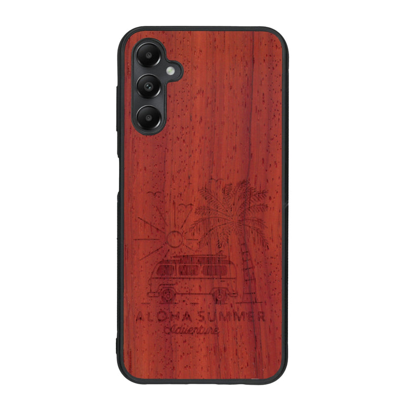 Coque de protection en bois véritable fabriquée en France pour Samsung A55 5G sur le thème de la plage, de l'été et vanlife.