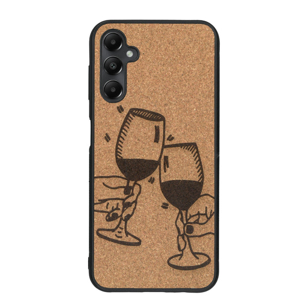 Coque de protection en bois véritable fabriquée en France pour Samsung A55 5G représentant une vue de face d'une flute de champagne dessinée à la main par l'artiste Maud Dabs