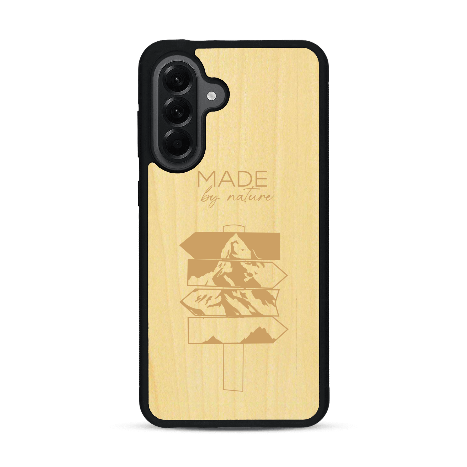 Coque de protection en bois véritable fabriquée en France pour  sur le thème de la nature et des arbres avec une gravure représentant une pomme de pin et la phrase "made by nature"