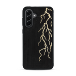 Coque de protection en bois véritable fabriquée en France pour  alliant plusieurs essences de bois pour représenter un éclair divin