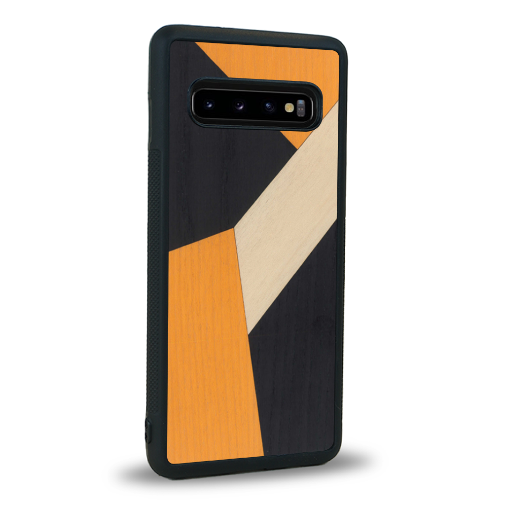 Coque de protection en bois véritable fabriquée en France pour Samsung S10 alliant du bambou, du tulipier orange et noir en forme de mosaïque minimaliste sur le thème de l'art abstrait