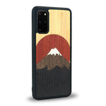 Coque de protection en bois véritable fabriquée en France pour Samsung S20 alliant plusieurs essences de bois pour représenter le mont Fuji
