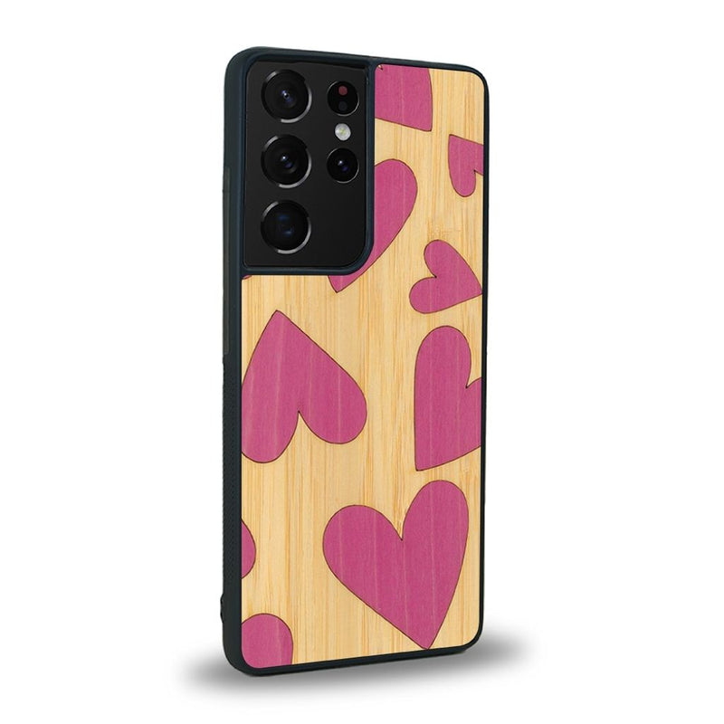 Coque de protection en bois véritable fabriquée en France pour Samsung S20 Ultra alliant plusieurs essences de bois pour représenter des coeurs pour les amoureux