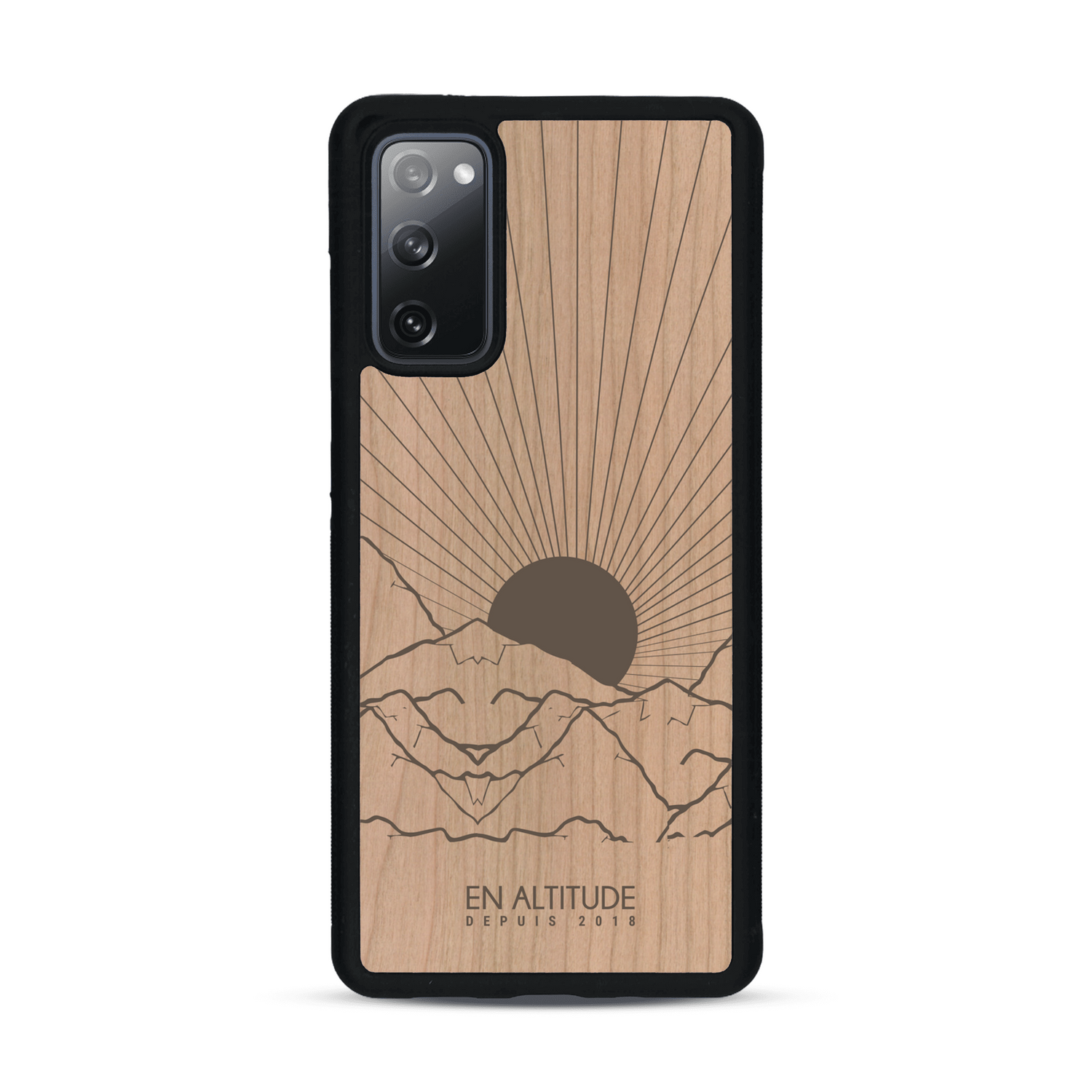 Coque de protection en bois véritable fabriquée en France pour  représentant des montagnes, sur le thème de la randonnée en pleine nature et du trail