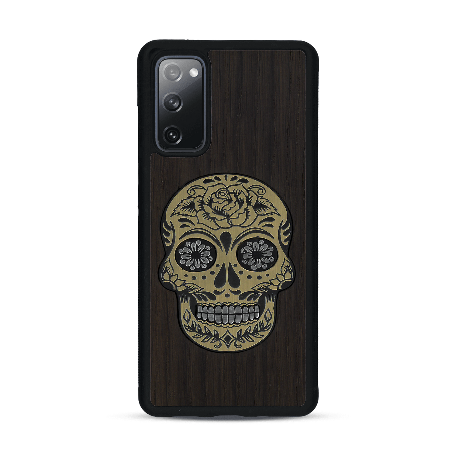 Coque de protection en bois véritable fabriquée en France pour  alliant du chêne fumé avec du métal argenté et doré représentant une tête de mort mexicaine sur le thème Dia de los Muertos