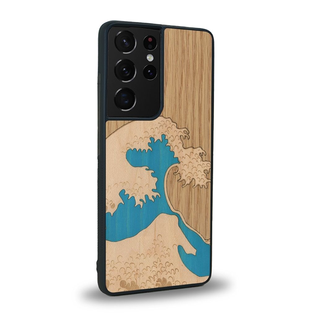 Coque de protection en bois véritable fabriquée en France pour Samsung S21 Ultra alliant plusieurs essences de bois pour représenter la célèbre grande vague de Kanagawa