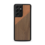 Coque de protection en bois véritable fabriquée en France pour  alliant du merisier et du noyer formant chacun un triangle avec une jointure en diagonale sur le thème de l'art abstrait