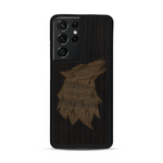 Coque de protection en bois véritable fabriquée en France pour  alliant du chêne fumé et du noyer représentant une tête de loup géométrique de profil sur le thème des animaux et de la nature