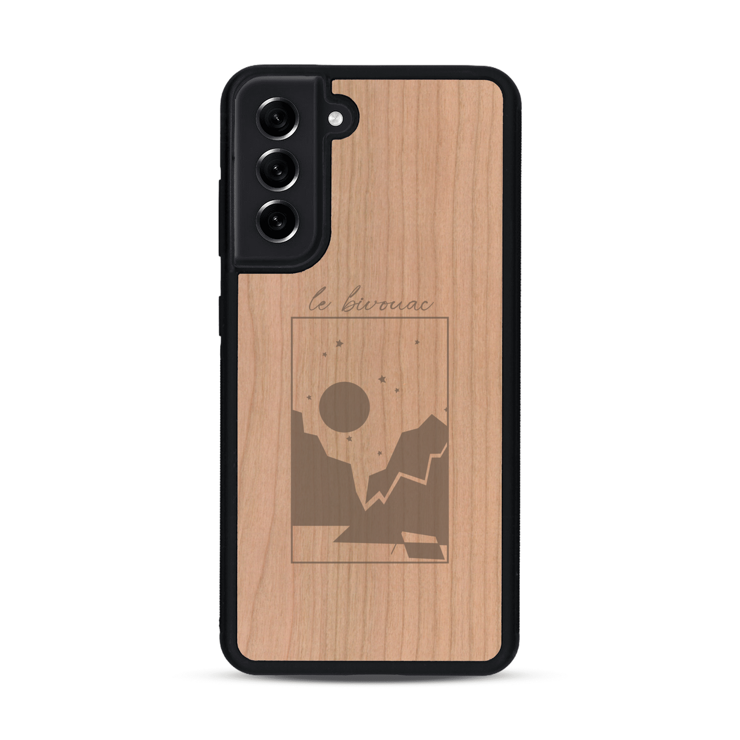 Coque de protection en bois véritable fabriquée en France pour  sur le thème du camping en pleine nature et du bivouac avec la phrase "Aventure is out there"