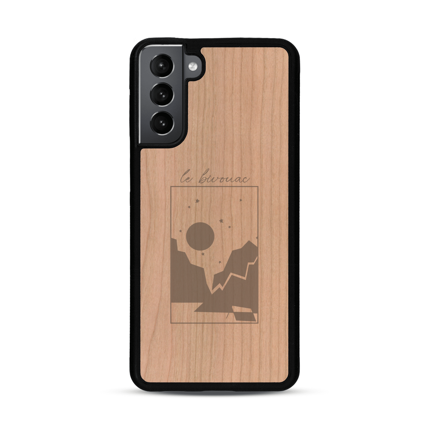 Coque de protection en bois véritable fabriquée en France pour  sur le thème du camping en pleine nature et du bivouac avec la phrase "Aventure is out there"