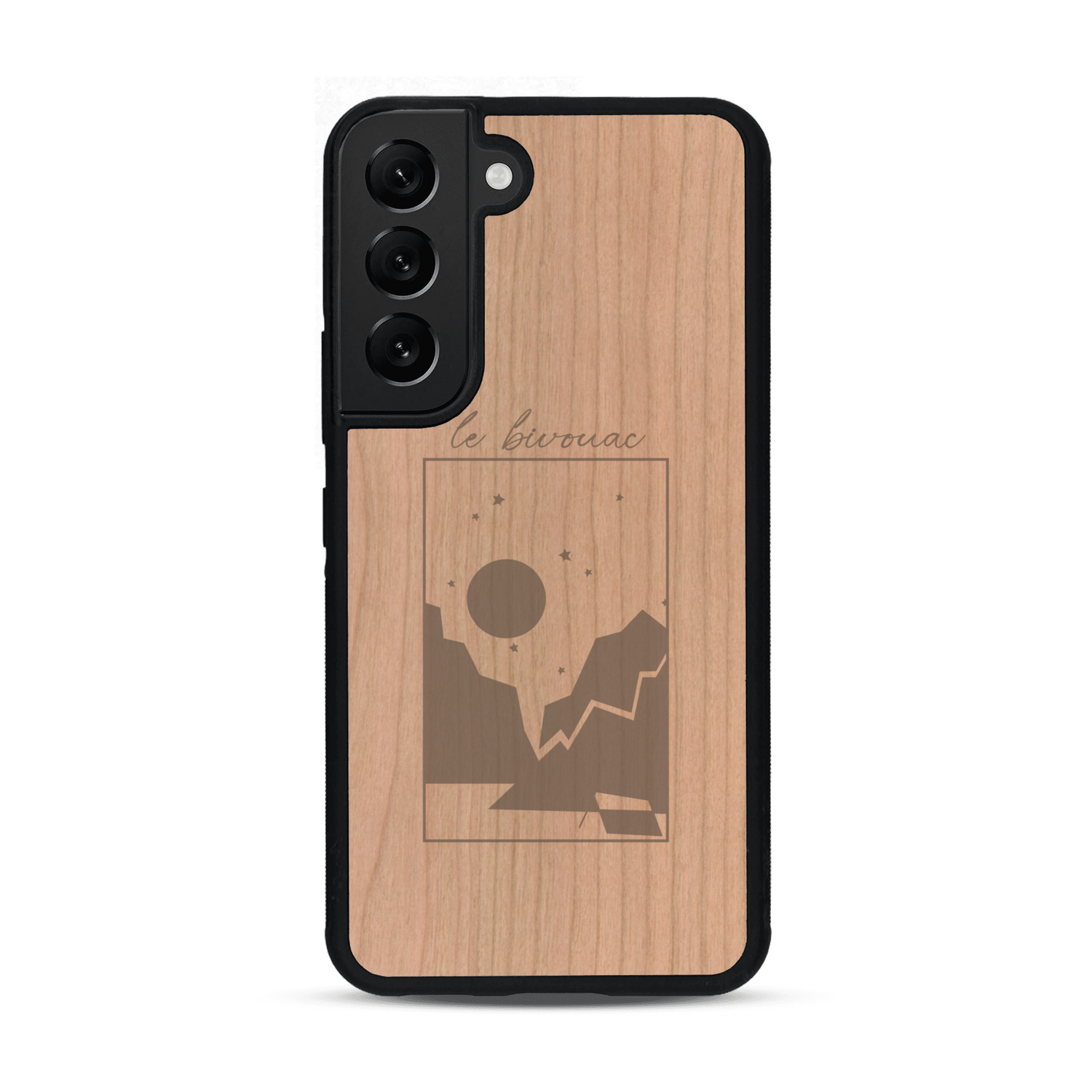 Coque de protection en bois véritable fabriquée en France pour  sur le thème du camping en pleine nature et du bivouac avec la phrase "Aventure is out there"